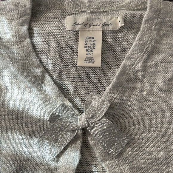H&M Toddler LOGG Silver sweater 1 and 1/2 to 2 years old.preowned - Picture 2 of 4